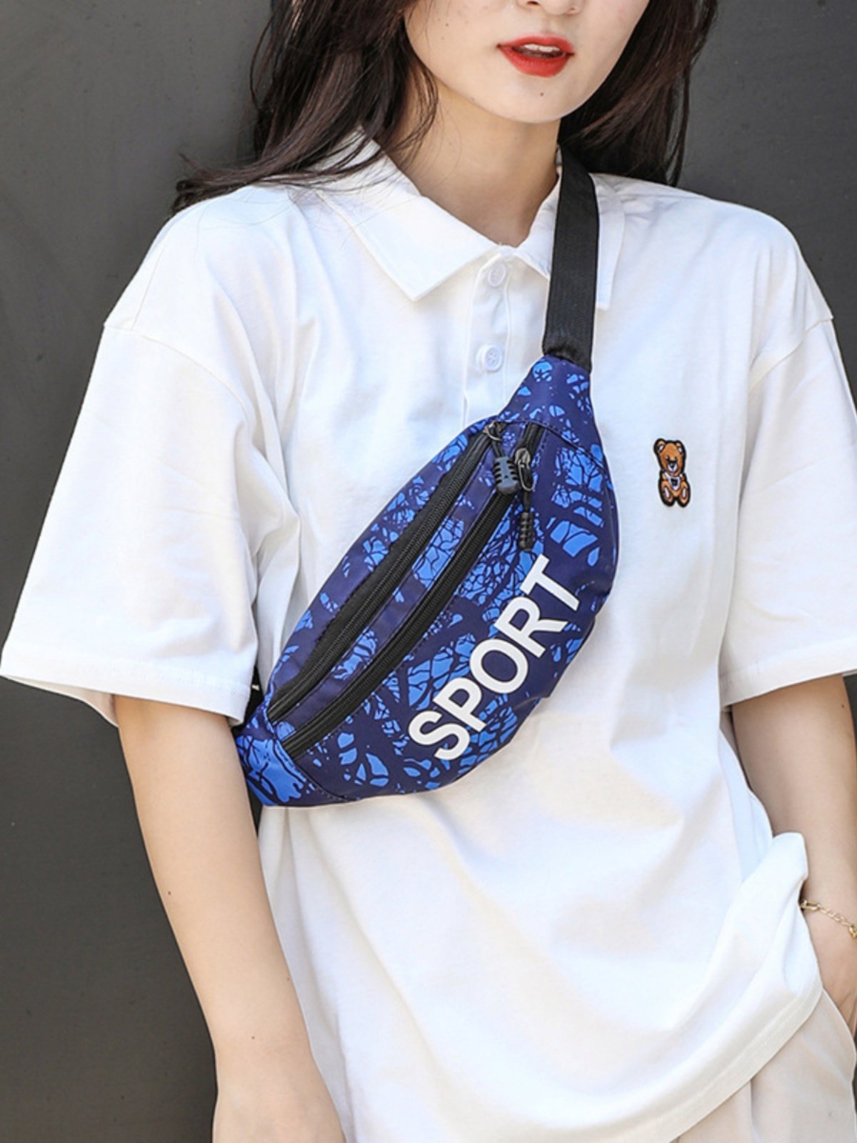 A new 2024 man-size-cap sports bag, and a man and a woman with a chest-pack cell phone, one-shoulder