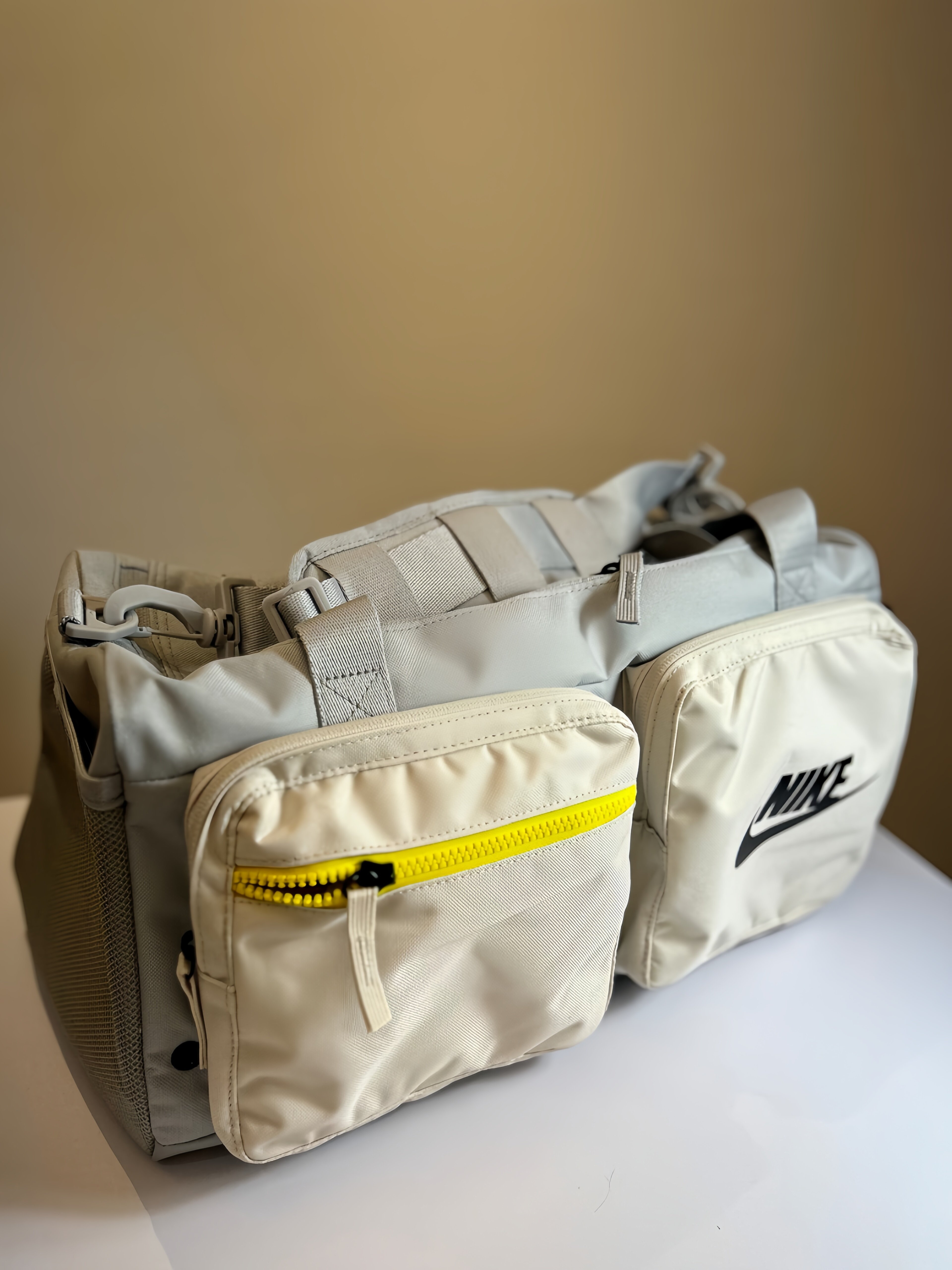 Nikenik male and female gym slops travels to collect one-hand luggage. Bag BA6169