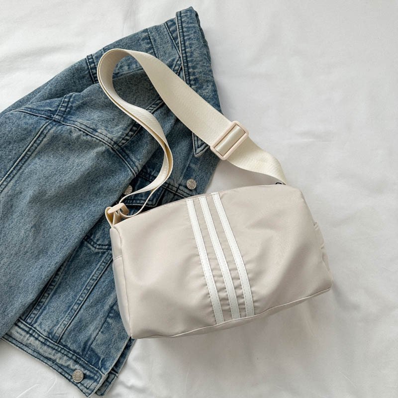 A new 2024 Fashion Sports Pack, short-distance travel pillows, wide-shouldered tweezers