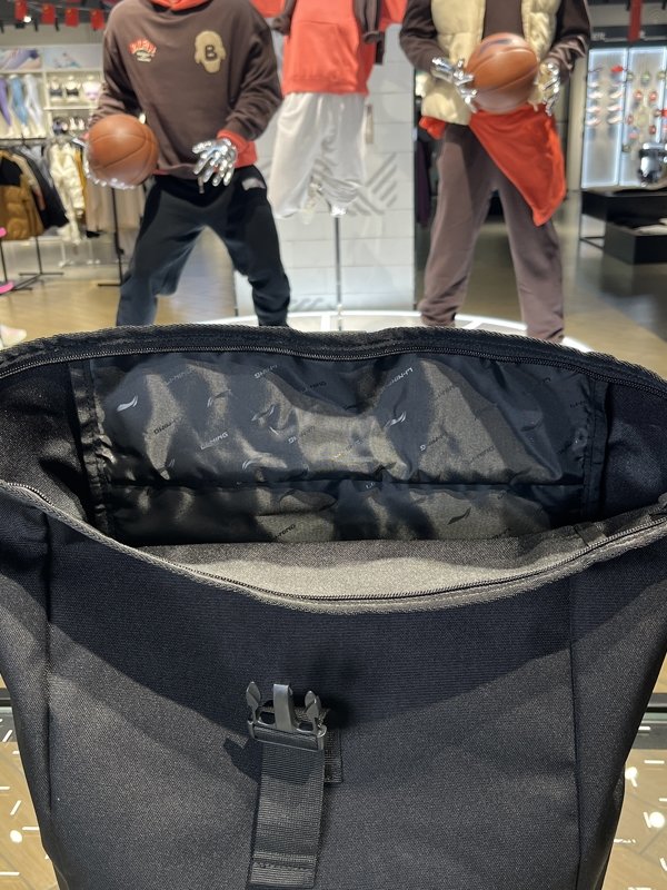 LI NING'S NEW 2023 AUTUMN AND WINTER ANTI-BASKET SPORTS BAG ABS239