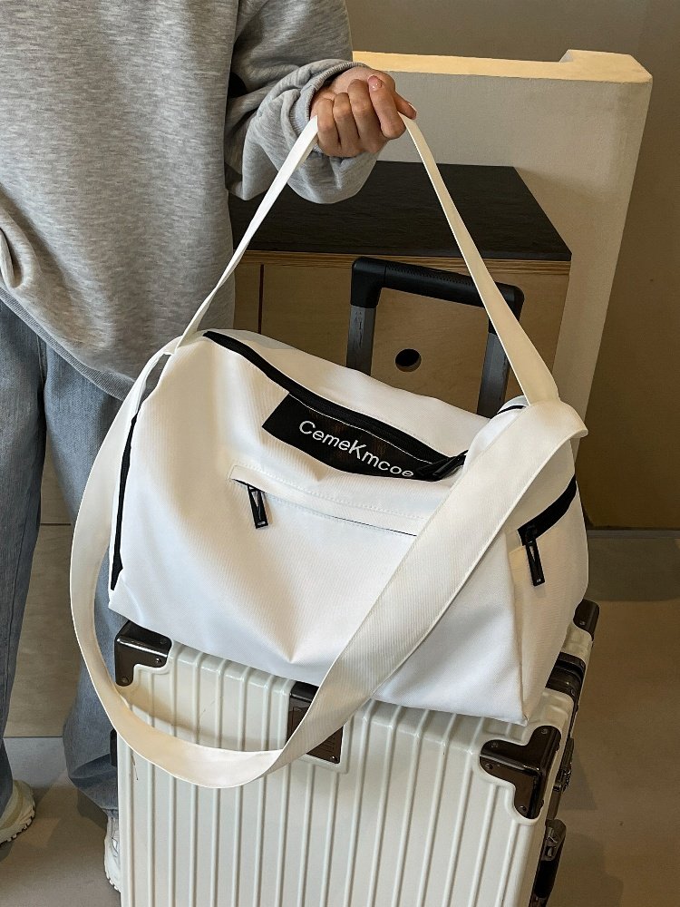 Dry, wet and separate gymnasium packs of simple fashion bags for one-shoulder slant bags for long-capacity short-distance travel
