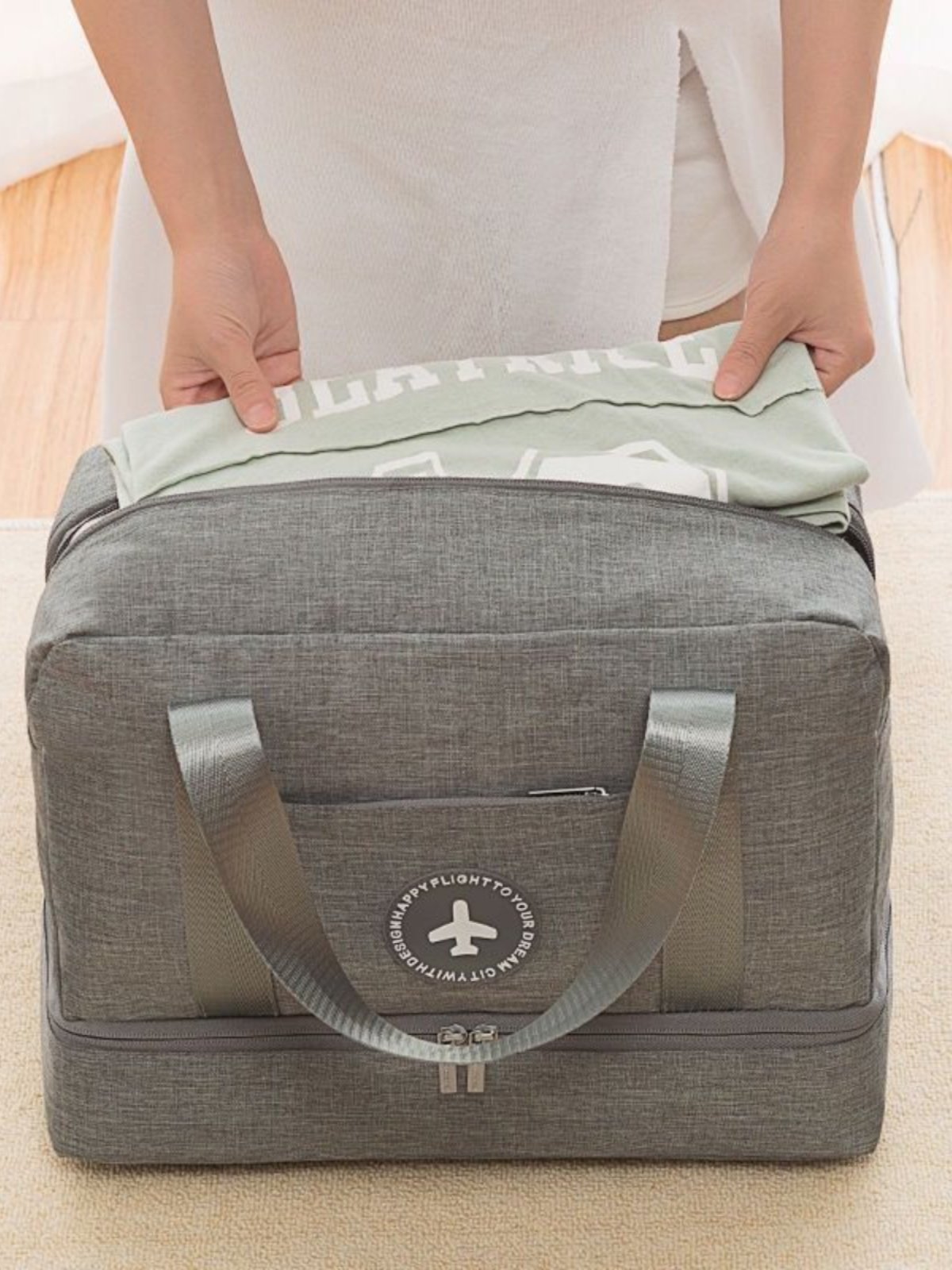 Gymsmen's dry-wet-separated packs of women's large-capacity clothes for sports and waterproof swimming packs of yoga