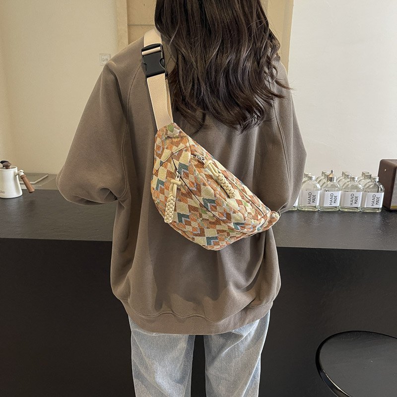 Traveling rags for a walk, troupe for a female, 2024 new slant phone