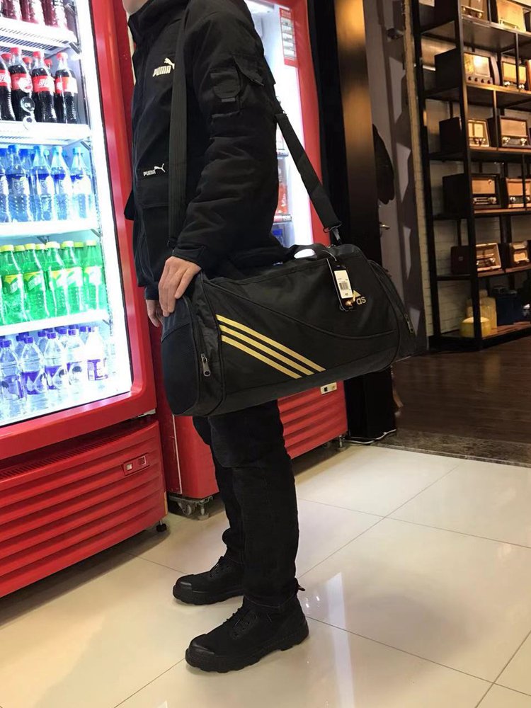 Short-distance handbags for men and women, one-shoulder slant training packs for gymnasium football kits