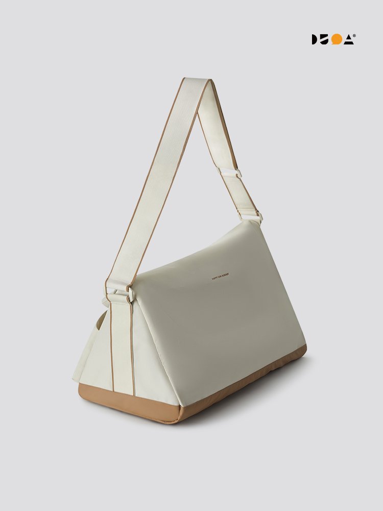 I've been working on a two-part travel bag for men and women with a large, short-distance hand-held gym, dry, wet and separated shoe silos