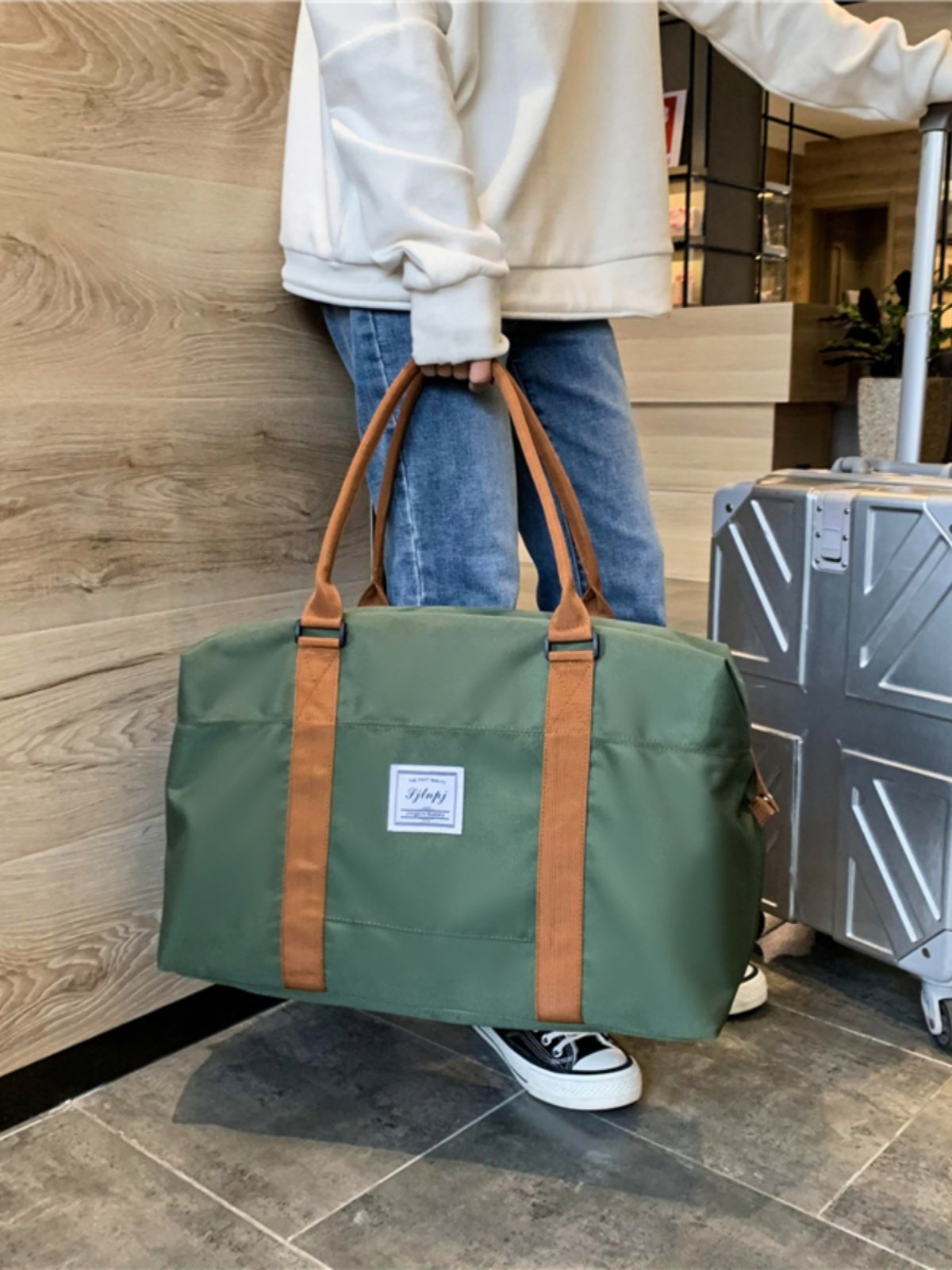 Waterproof Oxford-size short-haul travel bag, men's sports folk art audio performance test