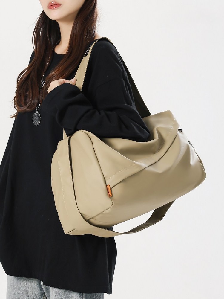 Short-distance handbags for boys, dry and wet separation sports