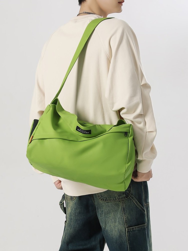 Short-distance handbags for boys, dry and wet separation sports