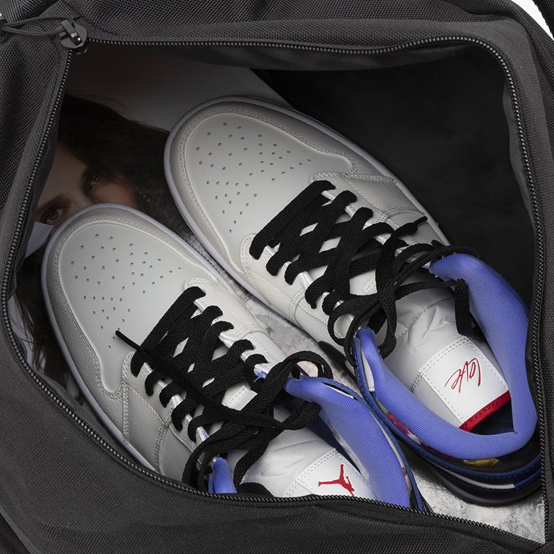 NIKENINK NETWORK: 24 NEW SPORTS PACKS, TRAVEL PACKS, LARGE ONE-SIZE SHOULDER BAG