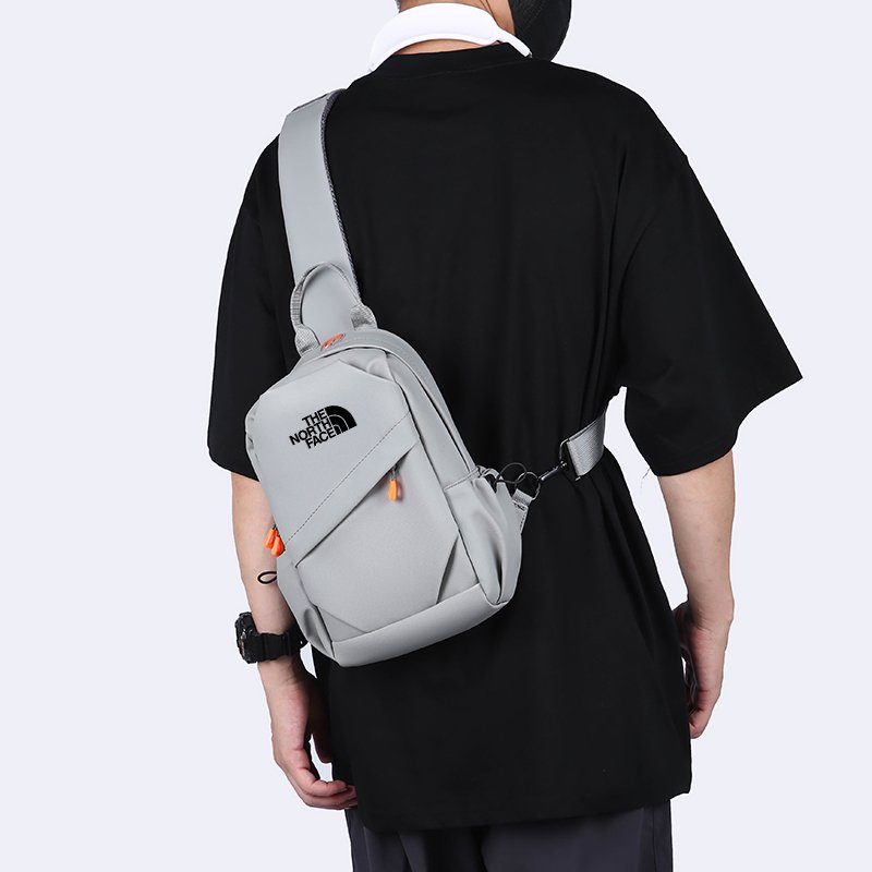 THENORTHFACE NORTH SIDE SLASHY-PACKED MALE SPORTSMEN'S TROUPE PACKS AND TWIT PACKS ON ONE SHOULDER