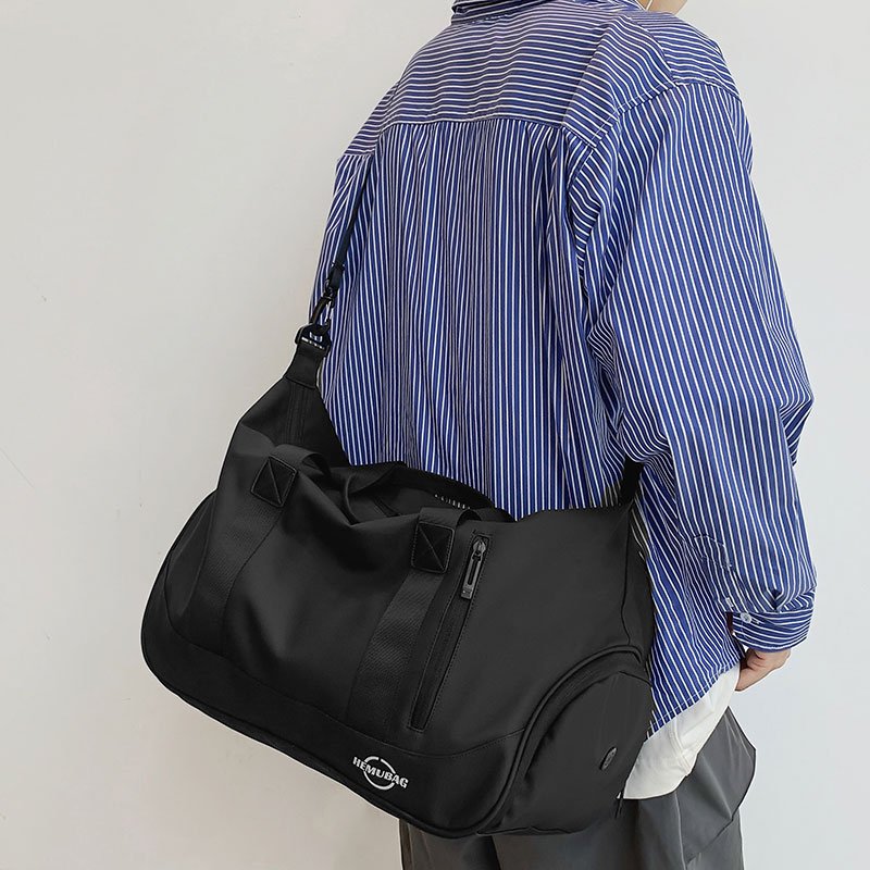 Short-distance bag, large-capacity female sports, dry and wet separation, male pack, light handbag