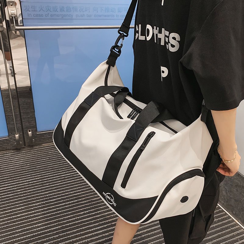 Short-distance bag, large-capacity female sports, dry and wet separation, male pack, light handbag
