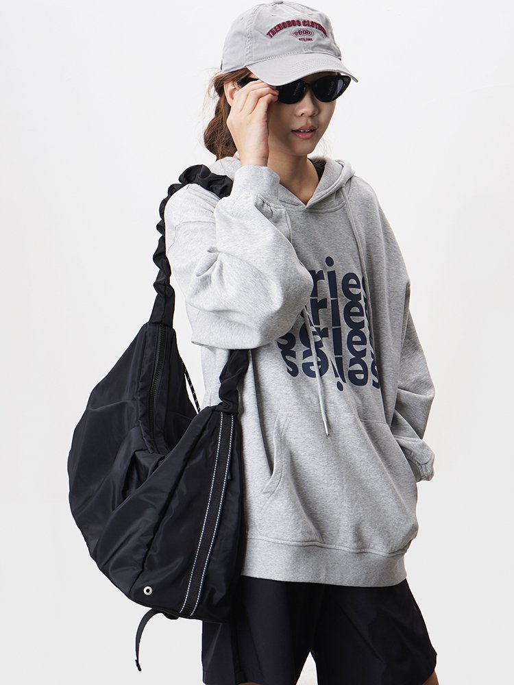 Gymnasium sports girl Yogatot packs swimming and water-resistant one-shoulder-slashed buns for high-capacity outdoor travel