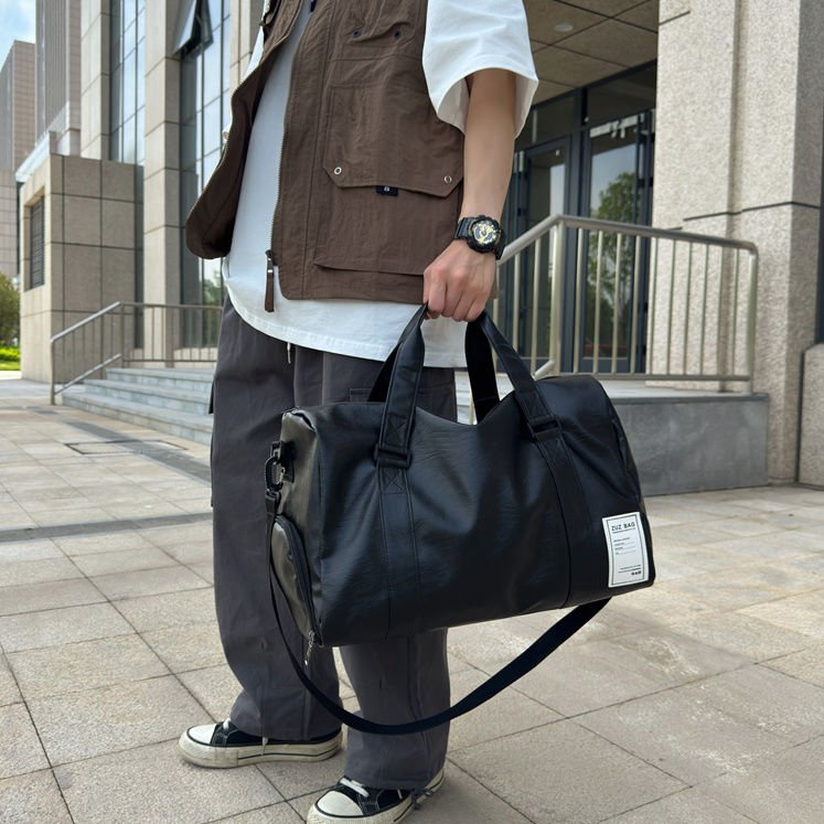 A new 2023 Korean-style handbag