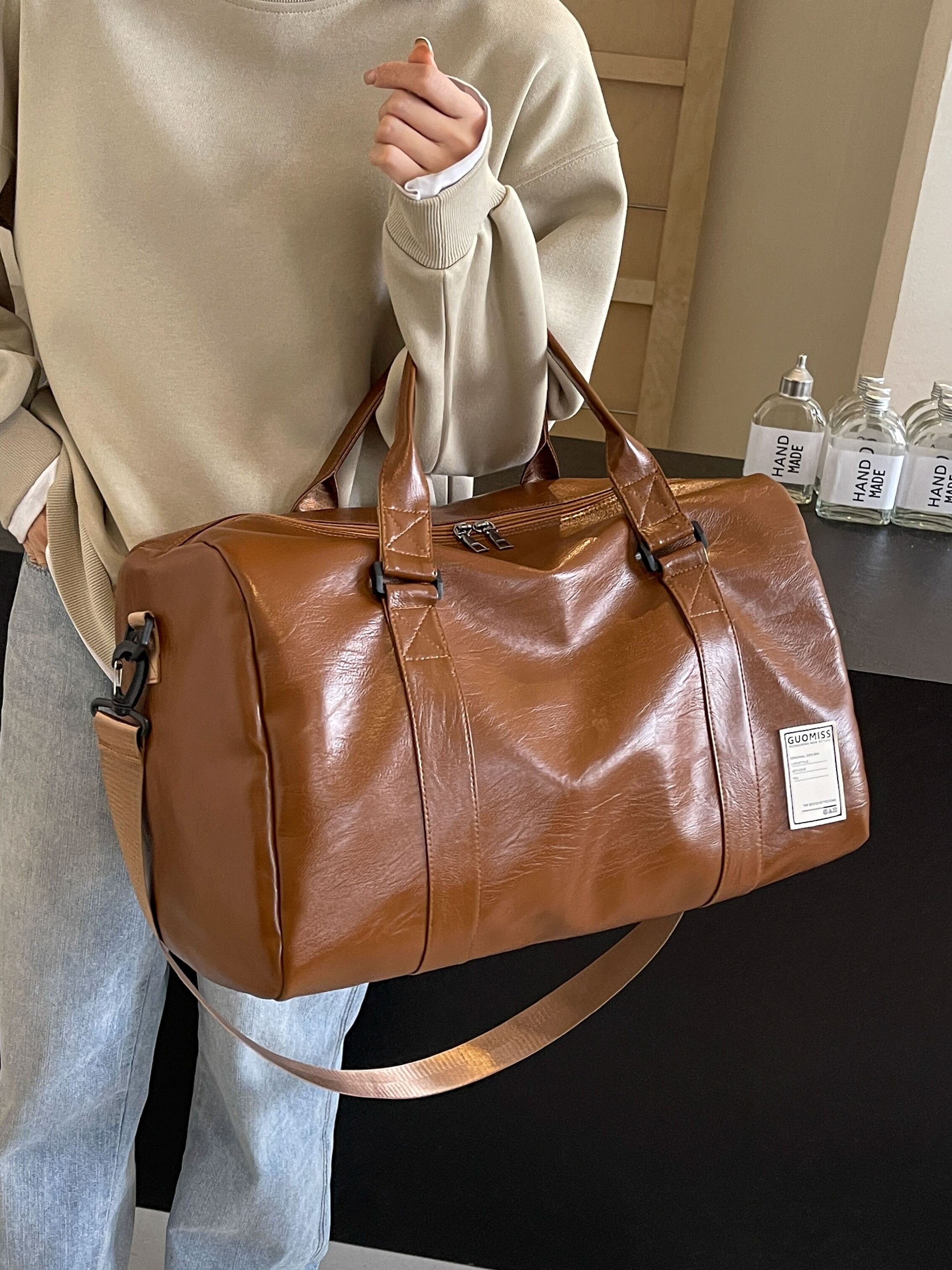 Gyms, dry and wet, short-distance travel kits for women with a large capacity to travel handbags and sports slants