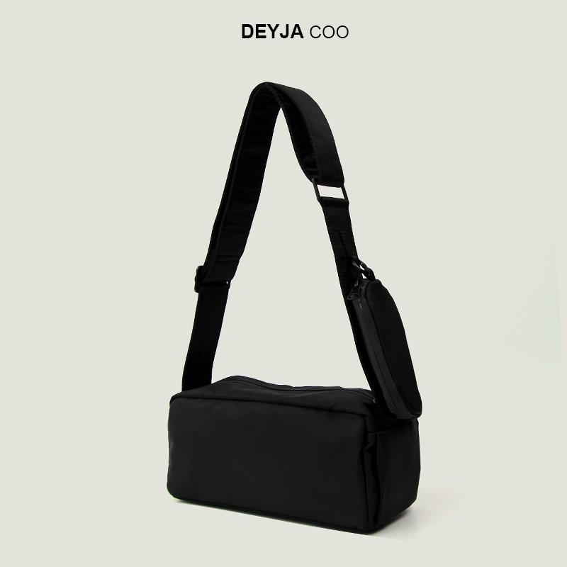 DEYJA COO2024, NEW, PURE FASHION SPORTS BAG, RED SLANT, CROSS-BLANK, RED BUN