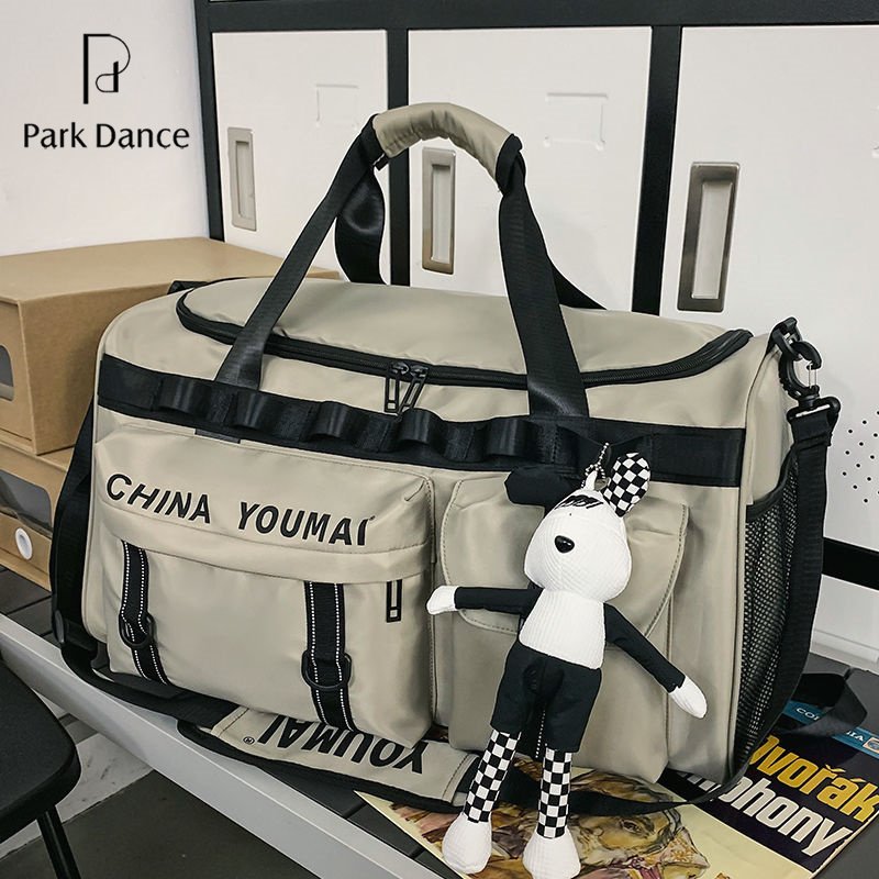 PARK DANCE SHORT TRIP PACKS WITH LARGE CAPACITY HAND-HELD SPORTS AND FITNESS PACKS FOR MEN ON THEIR WAY OUT
