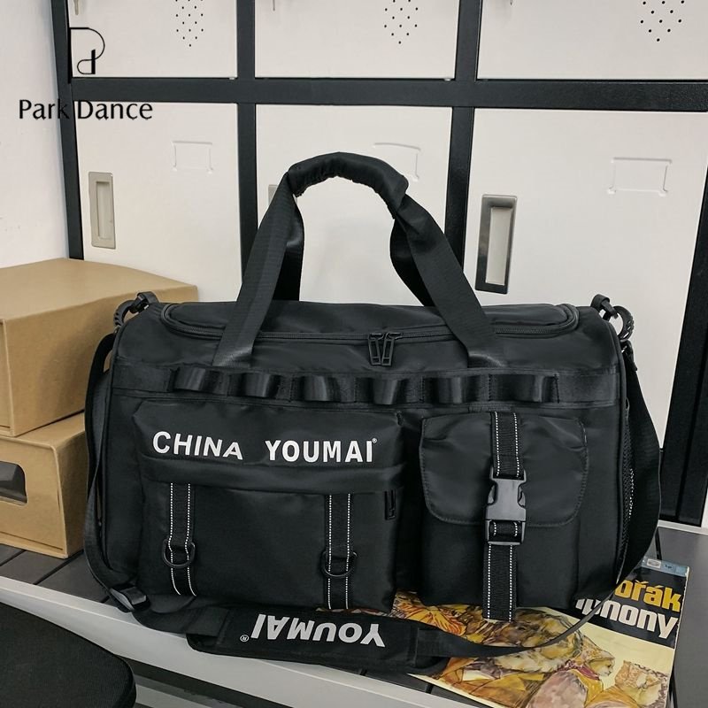 PARK DANCE SHORT TRIP PACKS WITH LARGE CAPACITY HAND-HELD SPORTS AND FITNESS PACKS FOR MEN ON THEIR WAY OUT