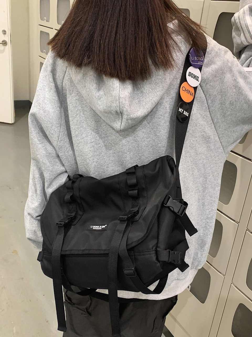 high-capacity, slant-sized, nylon-bottled nylon pack