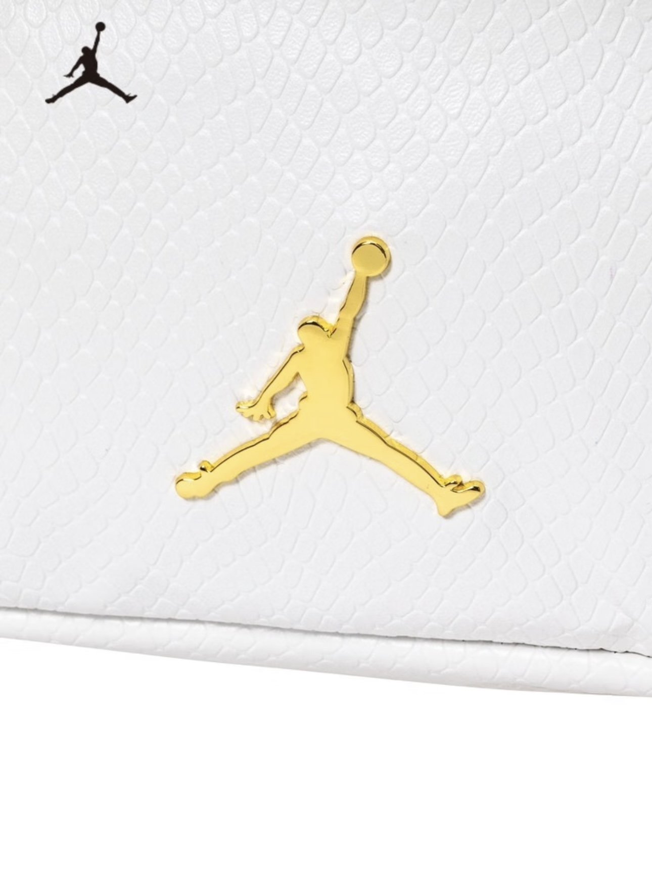 Jordan Jordan's slant bag, male and female, AJ's cash bag, outdoor chest bag, snake tattoo, large one-size shoulder bag