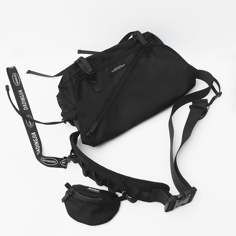 sportsman's black mailman's slant bag for ins college students