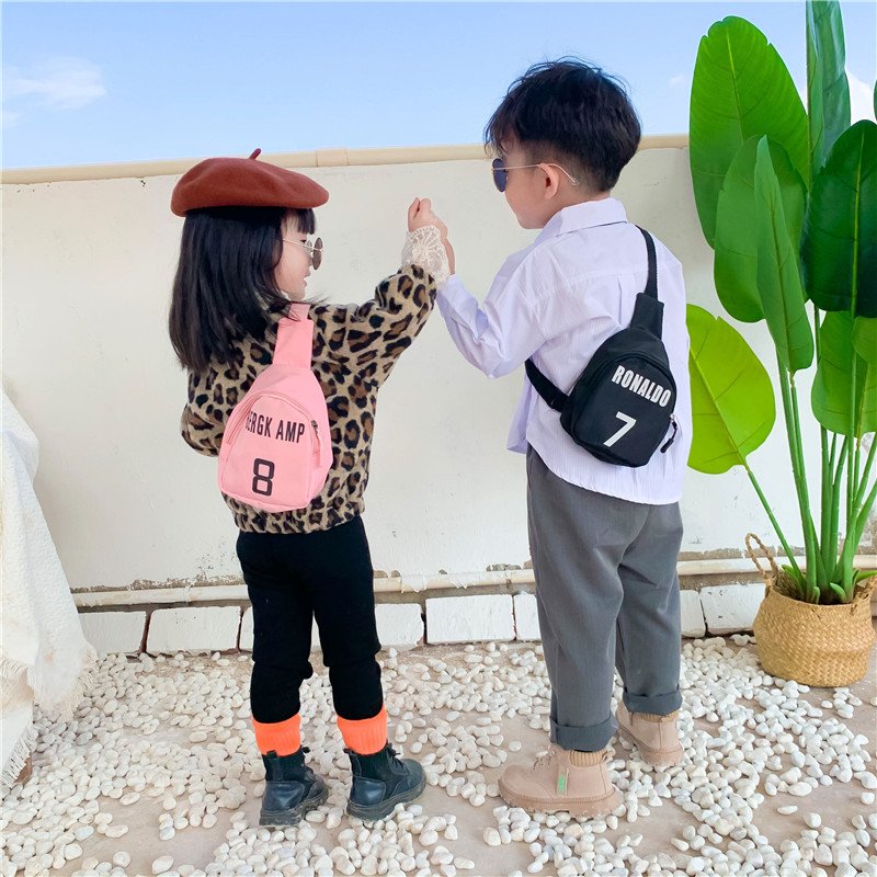 Japanese and Korean children's chest-pack baby, one-shouldered baby, child-breeding girl, slashing cross-packed boys' outdoors