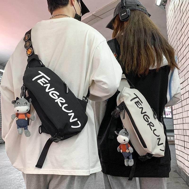 slippery-packed men's sports cashbags, one-shoulder-packed girls' little cross-buttons