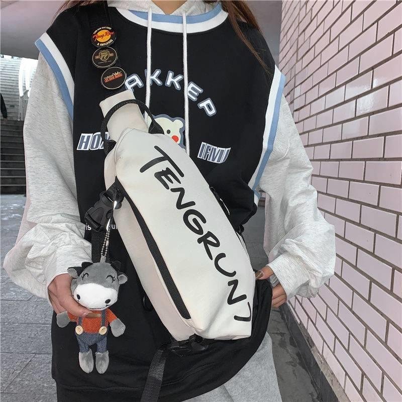 slippery-packed men's sports cashbags, one-shoulder-packed girls' little cross-buttons