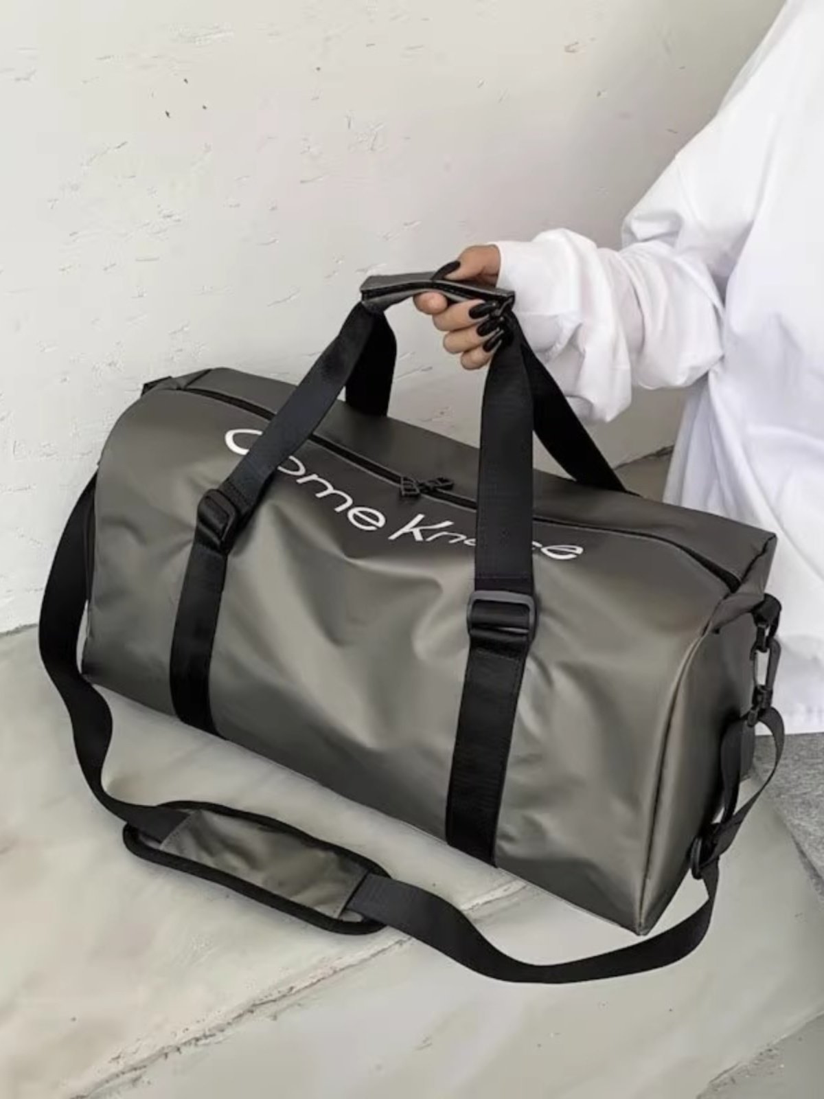 Travel bag, large-capacity man, hand-in-hand, one-shoulder sports bag, gym bag, swimming basketball