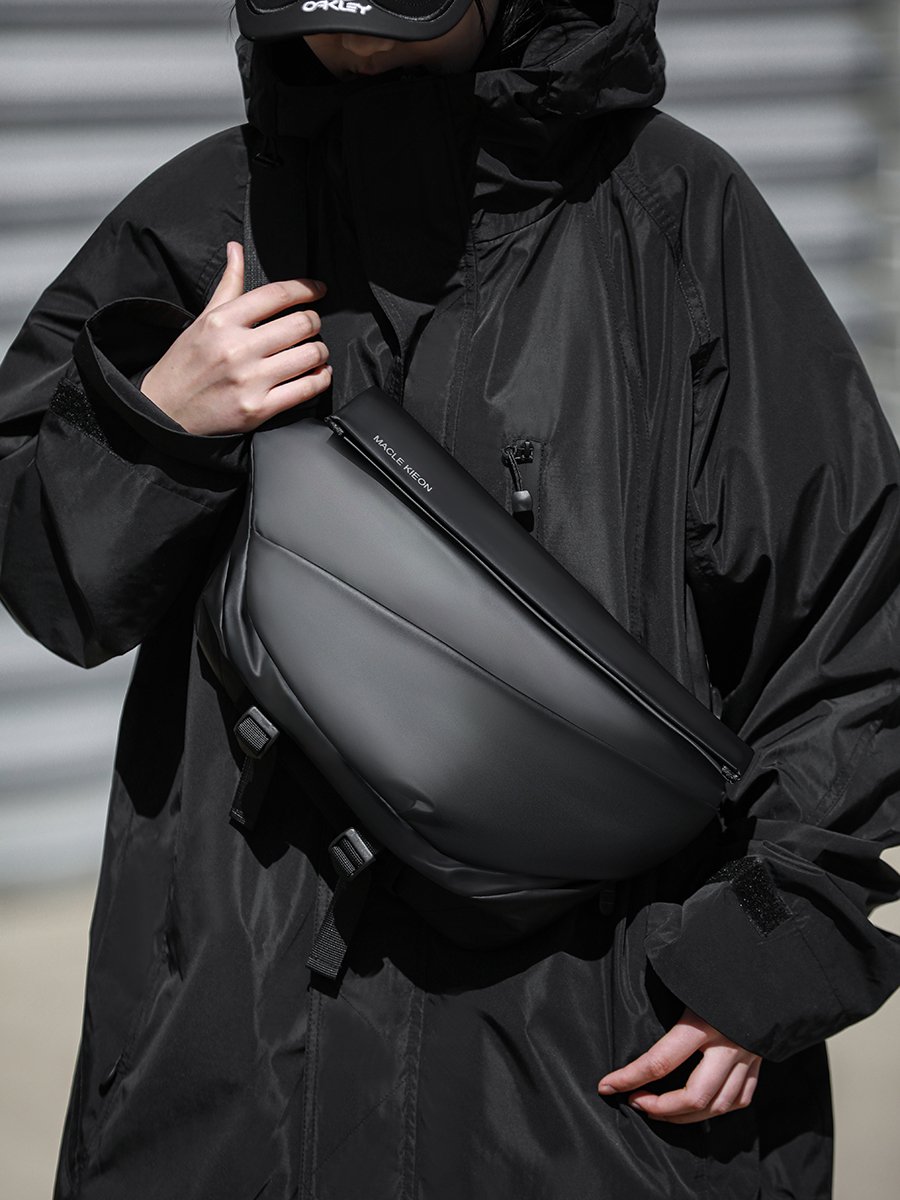 One-shoulder slash-and-slip-slip-a-slip-a-sack