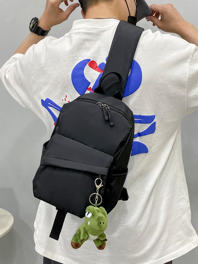 chestbags, one-shoulder slants, pipads for students travelling with their little backpacks