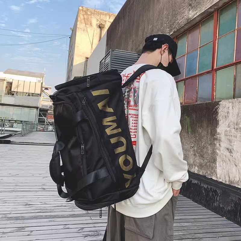 A large-capacity sports kit, a dry and wet separation kit, a multi-purpose double-shoulder backpack