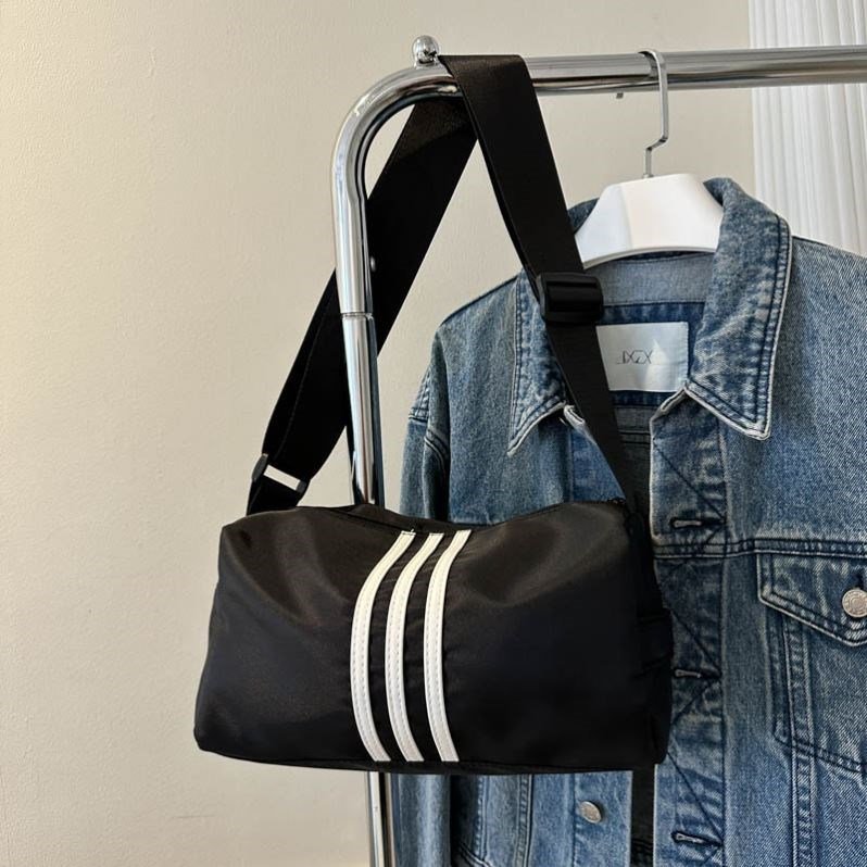 LITTLE CROWD TOAST BAG, 2023 NEW FASHION A SPORTS KIT, SHORT-DISTANCE TRAVEL PILLOWS, WIDE SHOULDER SLASH