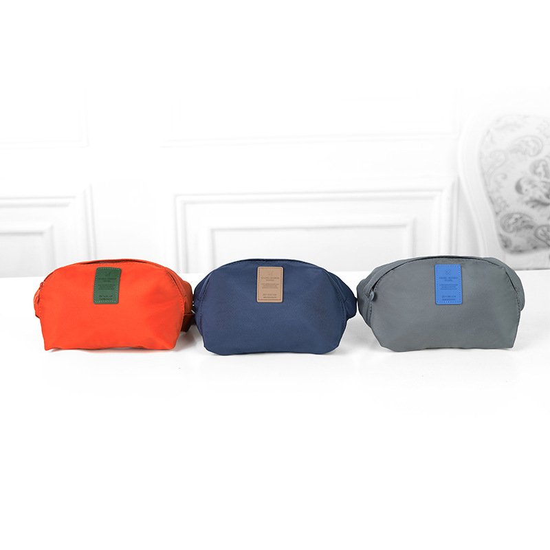 Rideing back and back, slant-bags for men and women, one-shoulder-bags for exercise and leisure, and a small bag for the house
