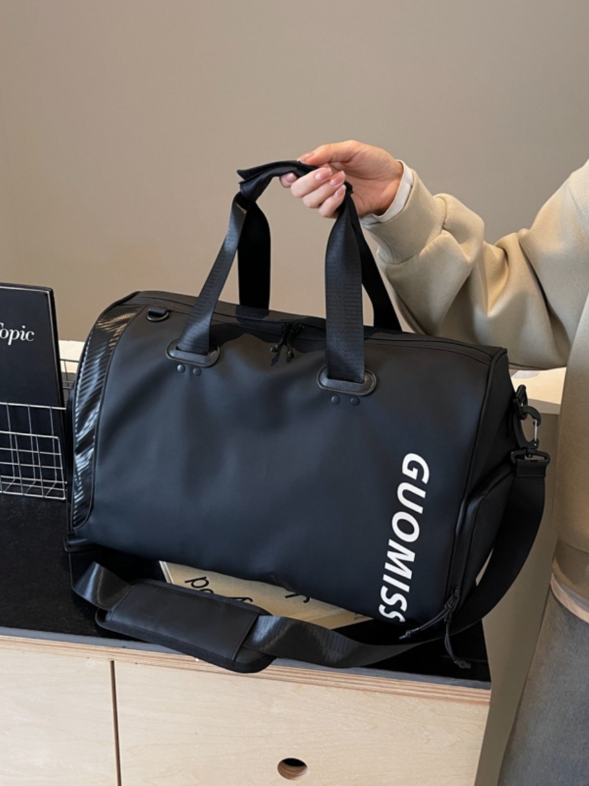 Gyms, dry and wet separation, short-distance, large-capacity swimming bag for women