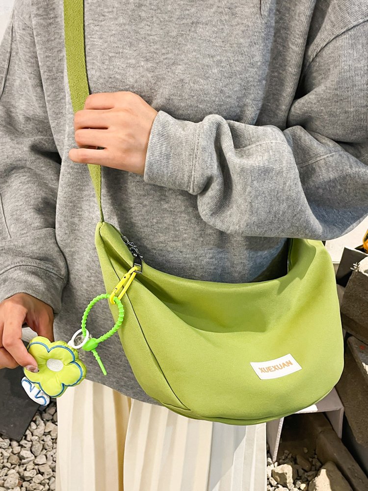 A new 2024 dumpling bag for a small group of designers with high-capacity sports backpacks