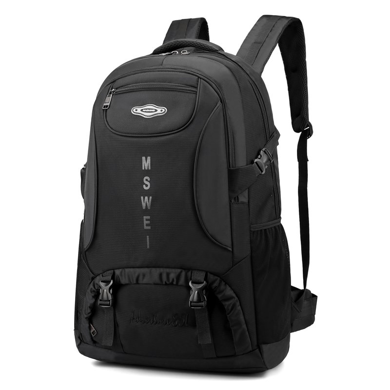 A man's big-capacity trip bag, an out-of-home hiking bag