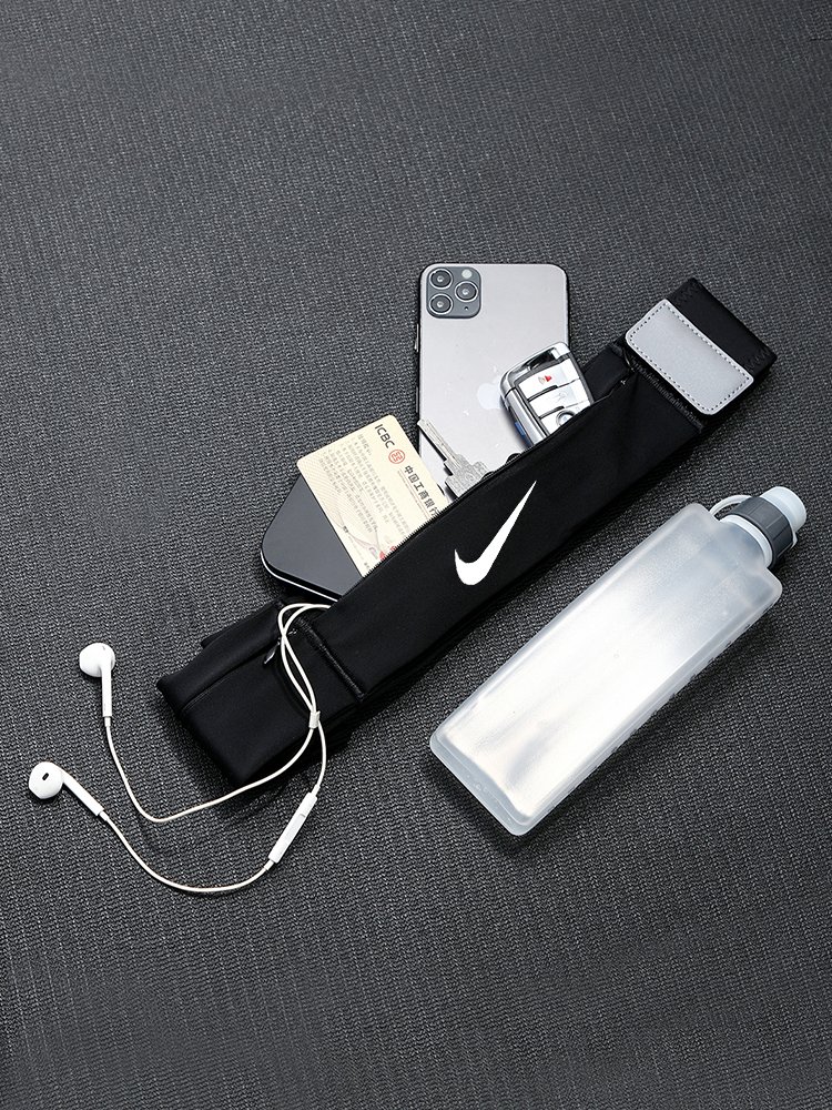A sports cash bag for a woman running a phone bag for a man with a waterproof invisibility kettle bag for a small, multi-purpose belt bag