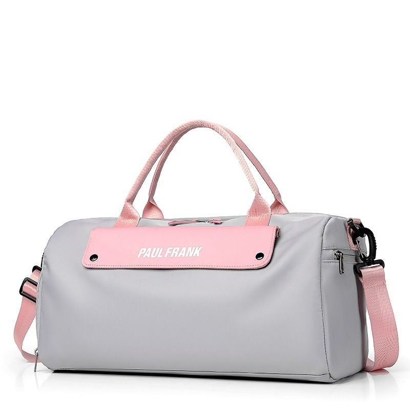 A large capacity of handbags is required for a dry, wet and separate swimming sporter