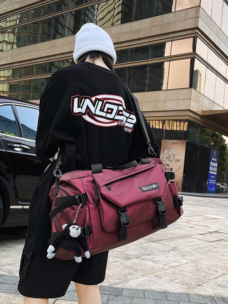 Travel bag, male gym bag, large capacity lady short-distance handbag, dry and wet separation sports training backpack
