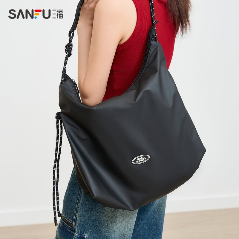 Three-false bag, new-boulevard street twirling