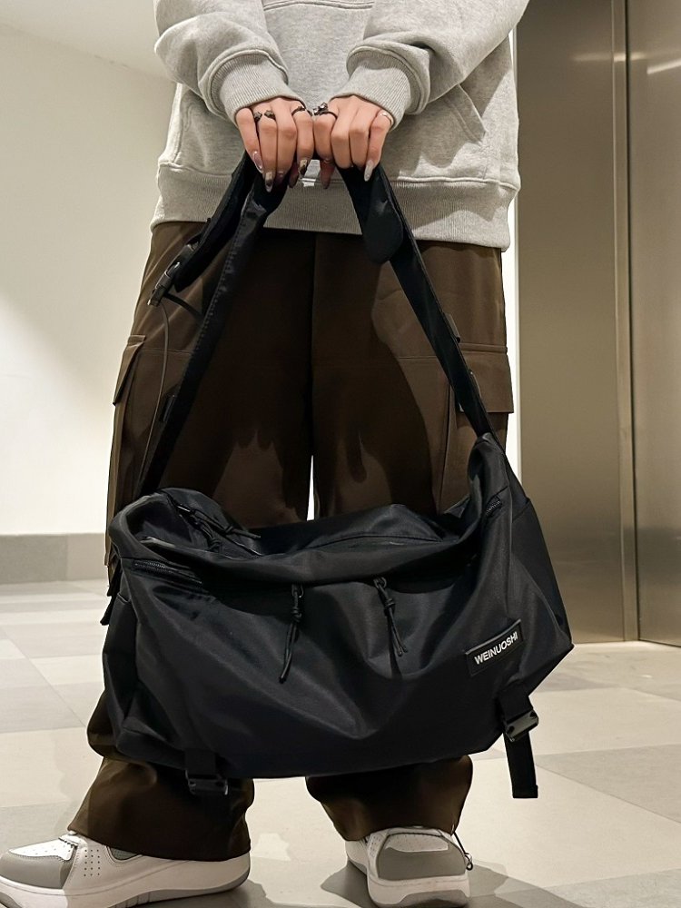 Short-distance travel packs for men with a large and light capacity to travel and travel to travel and exercise