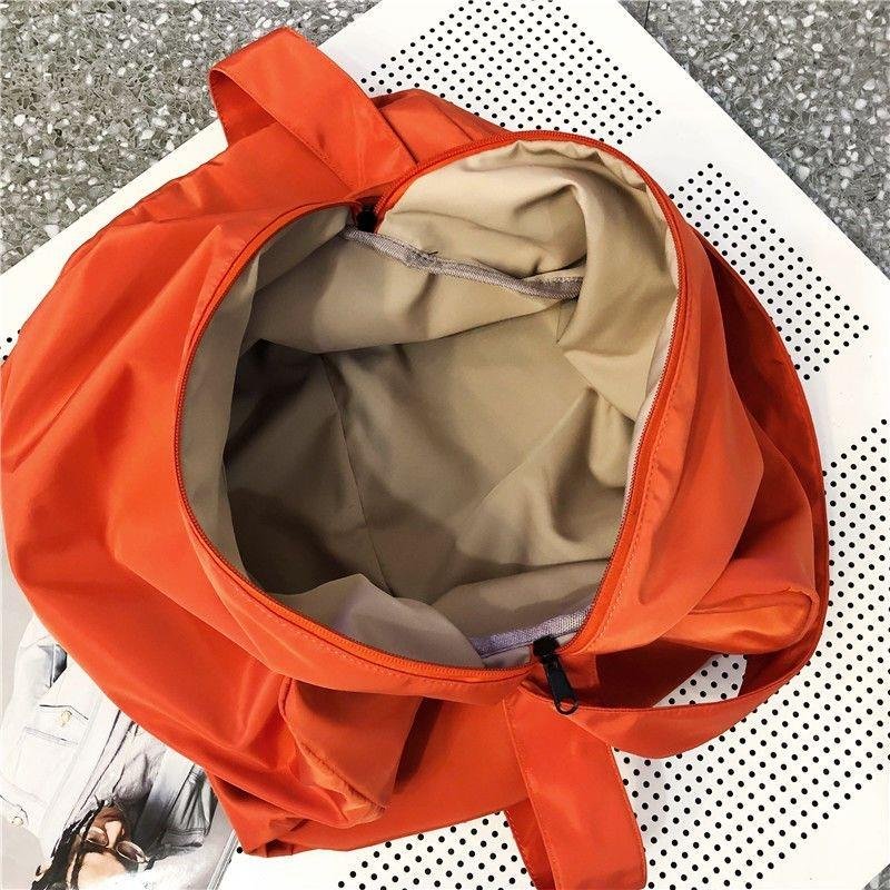 High-capacity gym packs, women's backpacks, slant trip packs for fashion yoga packs