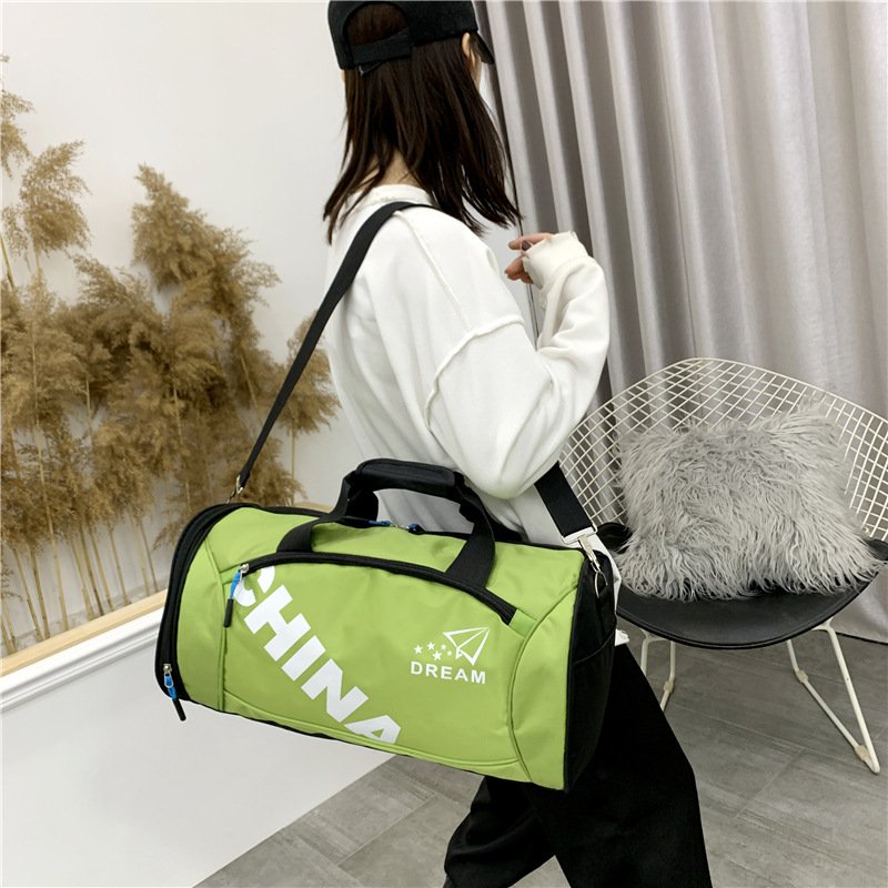 A gym bag, a clunker bag, a handbag, a little bag, a yoga sports shoulder bag