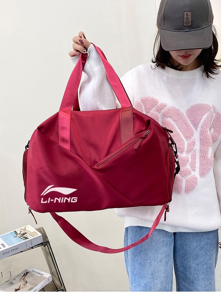 Li Ning's hand-held gym bag for waterproof swimming packs for dry and wet separation training