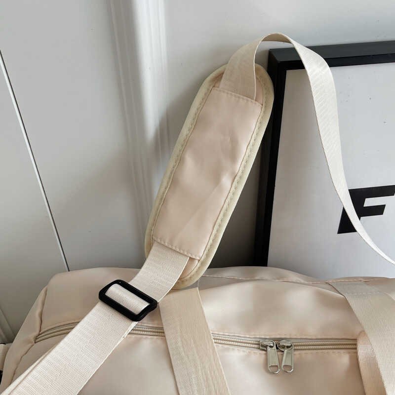 Dynamite sports and fitness packs for dry, wet and high-capacity water-slash-resistant bags for short-distance luggage