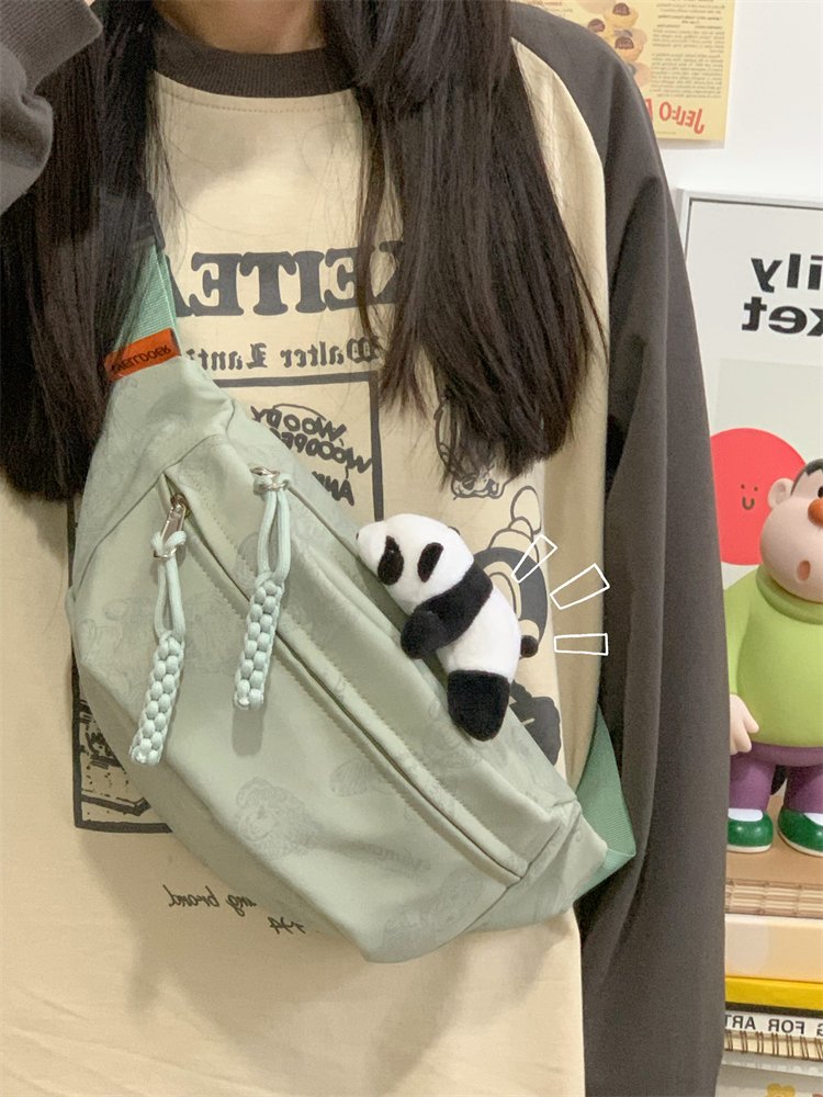 A light-cut, cute little bag of women's sports bag, a slant-backed bag of women, and a travel kit of women's pecs
