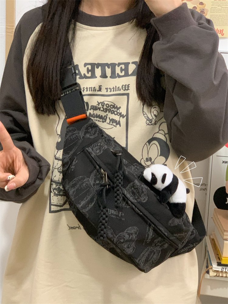 A light-cut, cute little bag of women's sports bag, a slant-backed bag of women, and a travel kit of women's pecs