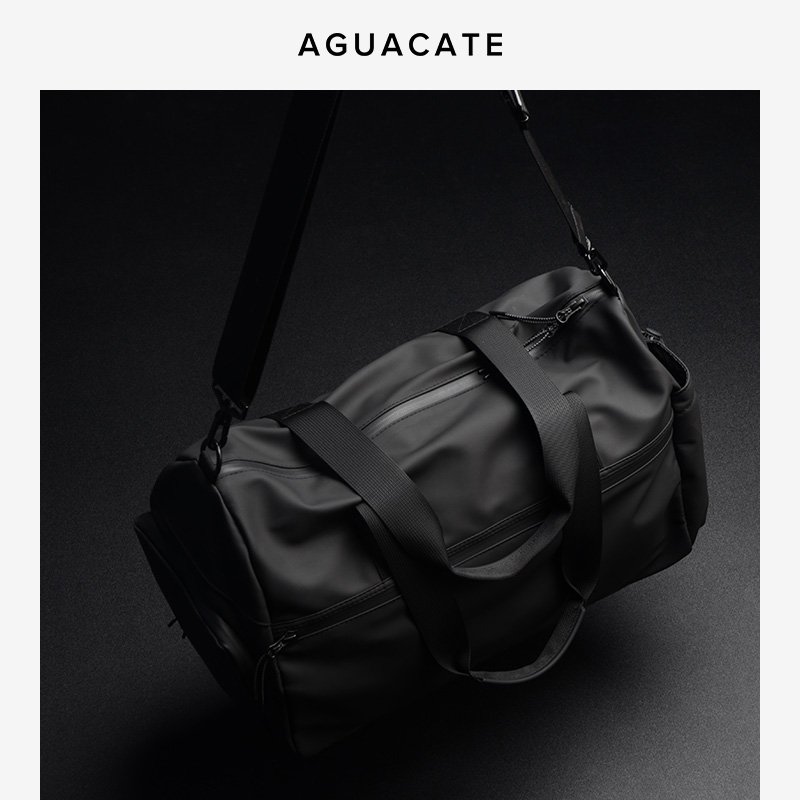 AGUATIE GYMNASIUM PACK. DRIED AND WET SEPARATION OF MEN AND WOMEN