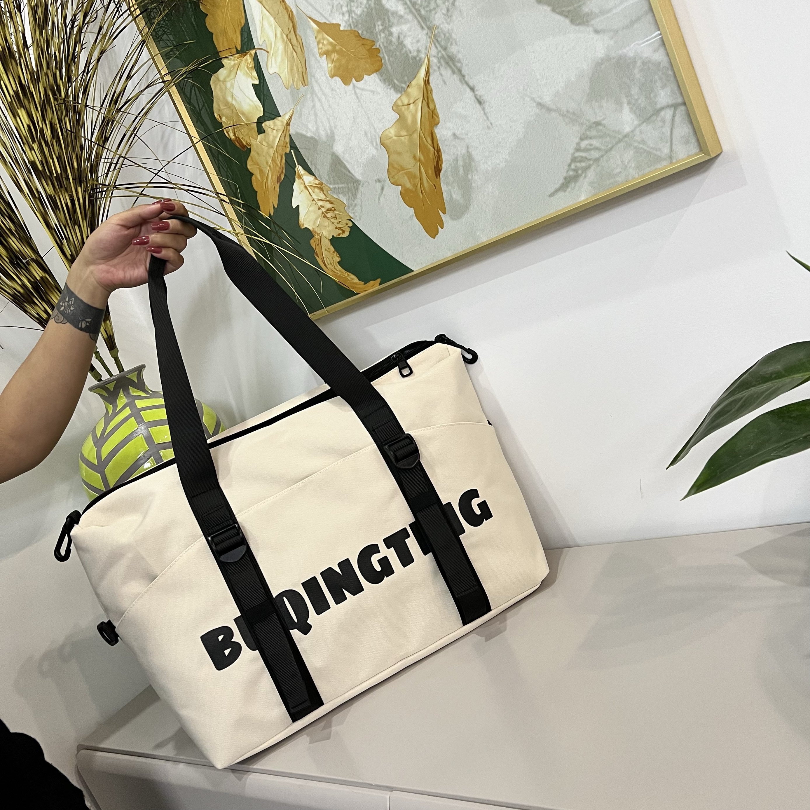 Hand-held slash-and-slip bag for super-light-high-capacity travel bag, and waterproof bag for men and women